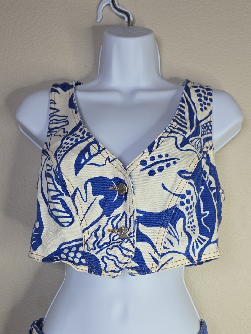 Farm Rio Denim  Blue & White Tropical Two-Piece Crop Top and Shorts Set Size S - Picture 3 of 14